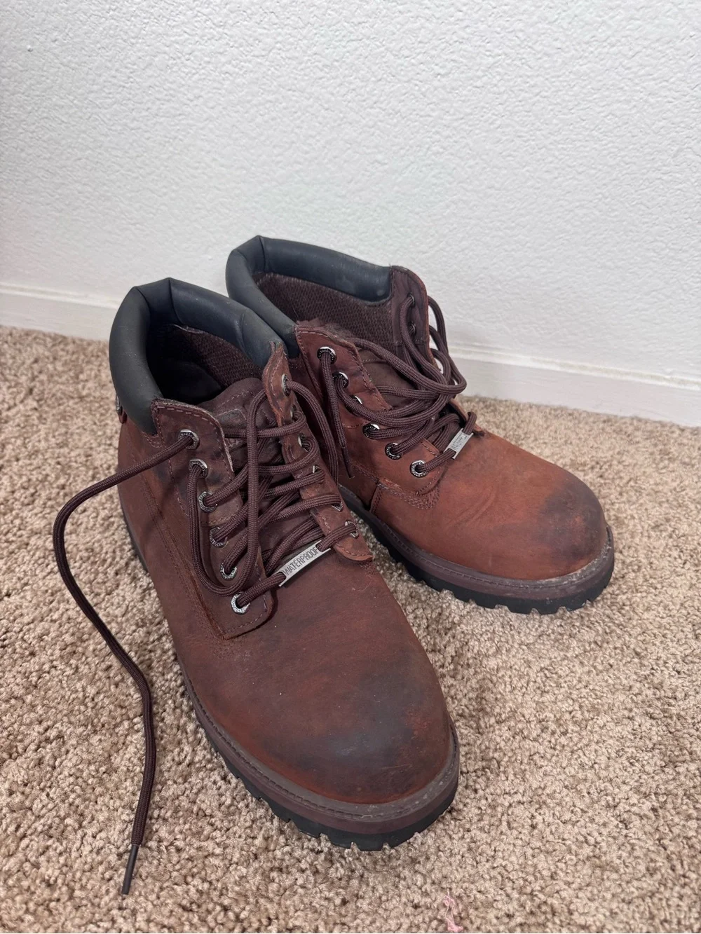 Skechers Men's Brown Leather Lace-Up Work Boots with Black Padded Collar